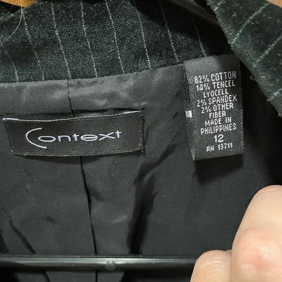 Context Women's Black Pinstripe Velvet Blazer - Picture 2 of 2